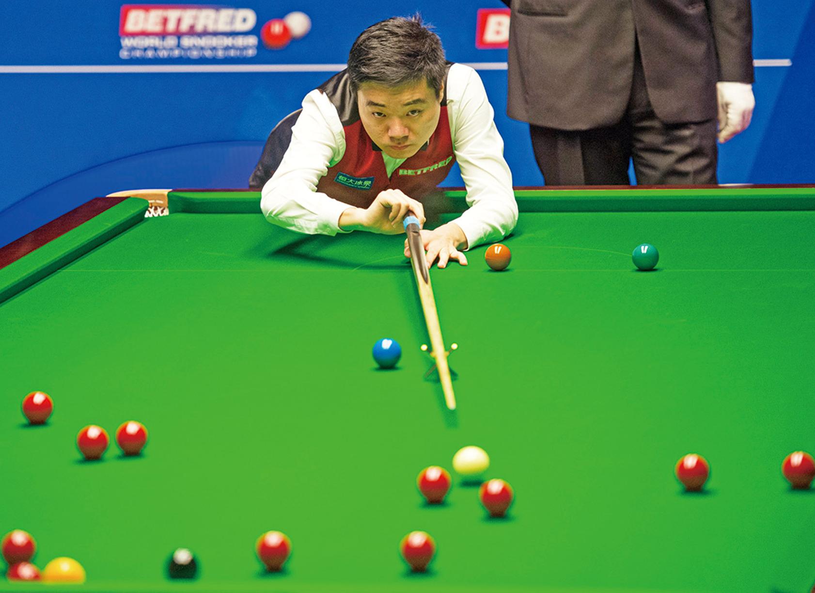 浓眉显得有 浓眉显得有