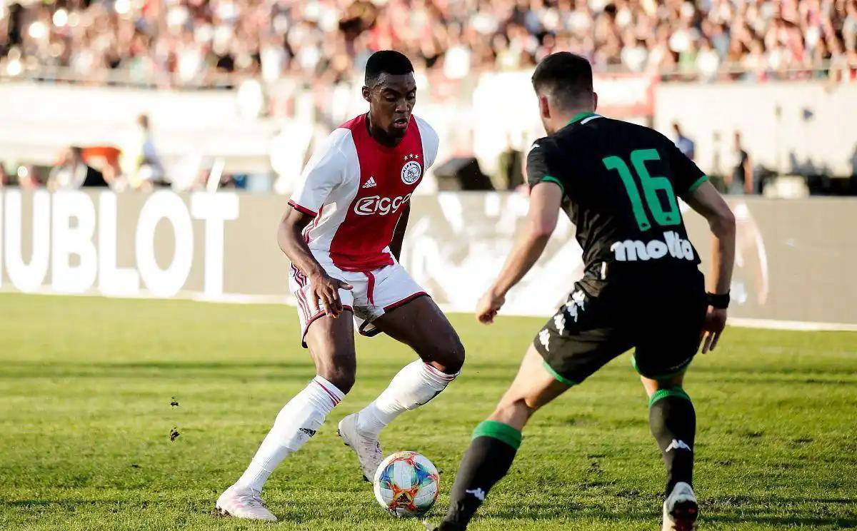 而显得有些 而显得有些